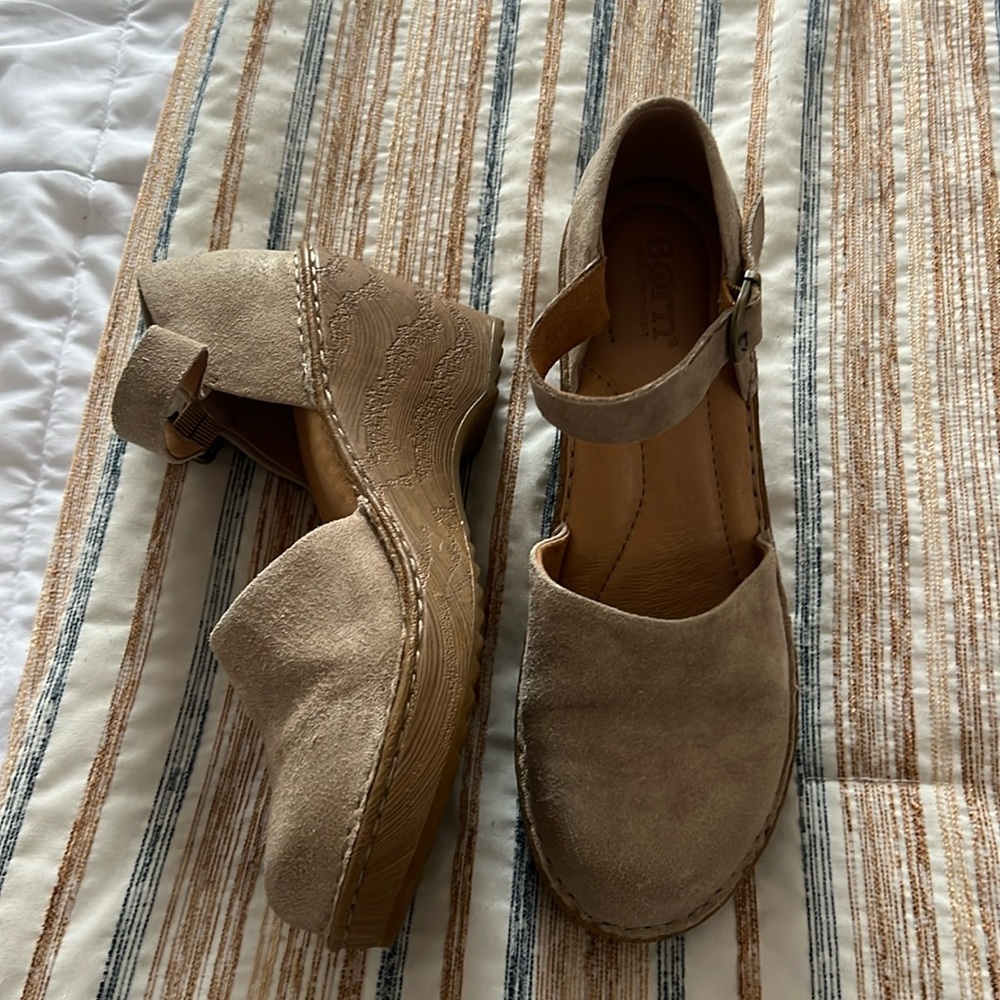 Born wedge Maryjane beige suede